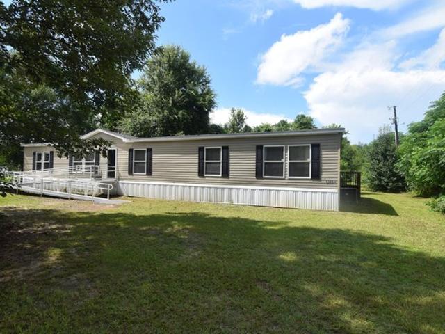 House for sale in Laurel Hill, Florida