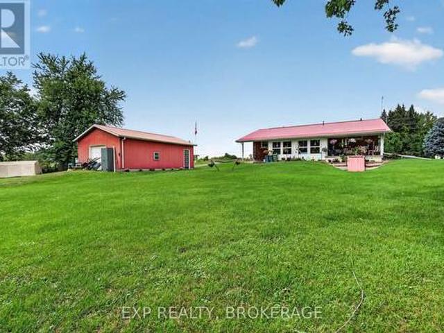 House for sale in Ontario