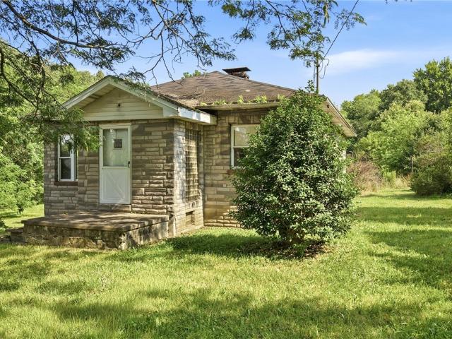 House for sale in Hubbard, Ohio