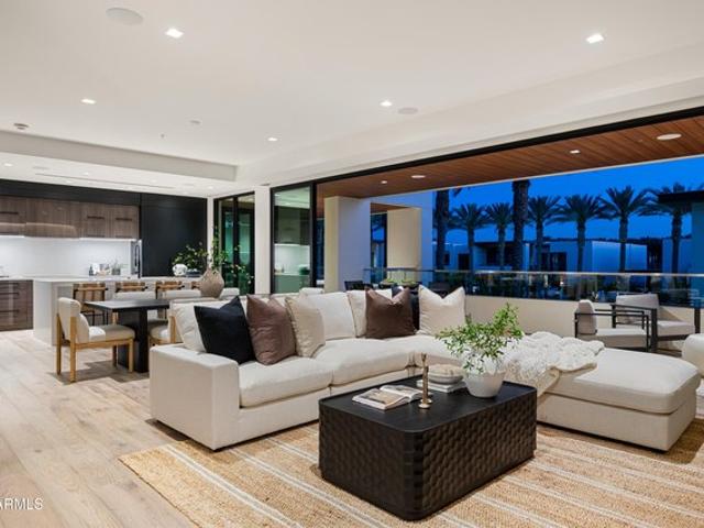 Condo for sale in Paradise Valley, Arizona
