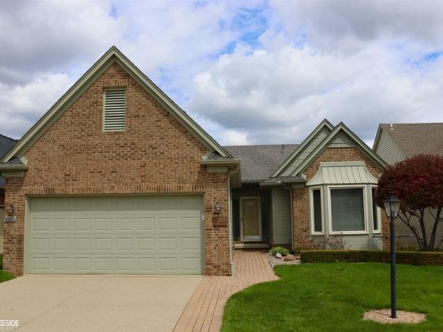 Condo for sale in Washington, Missouri