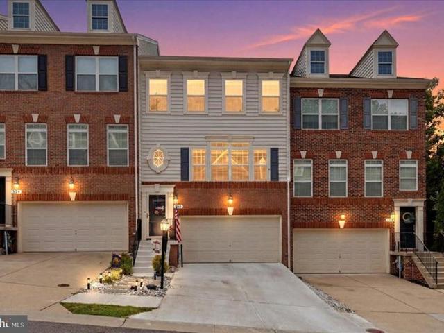 Townhouse for sale in Gambrills, Maryland