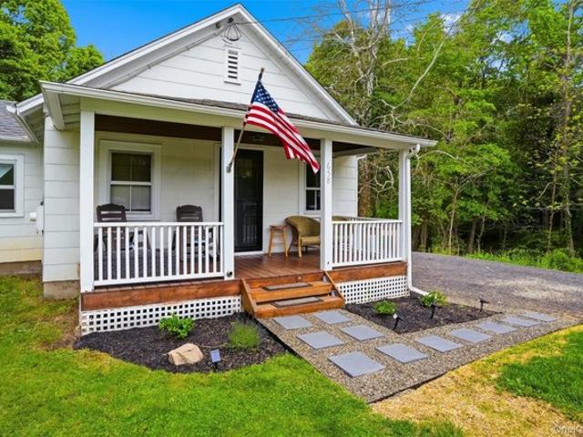 House for sale in Poughquag, New York