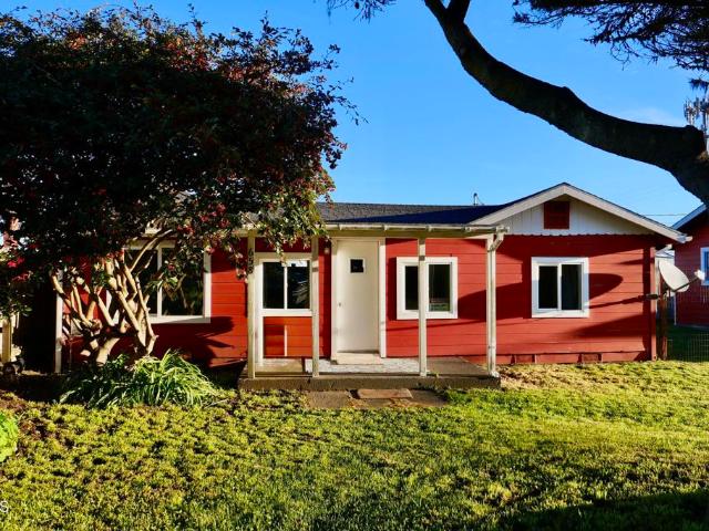 House for sale in Fort Bragg, California