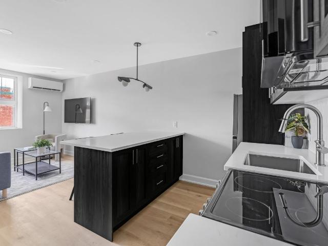 Apartment for rent in Chinatown, Ottawa