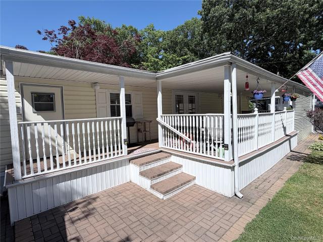House for sale in Calverton, New York