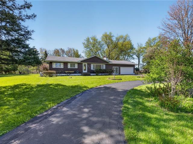 House for sale in Jamesville, New York