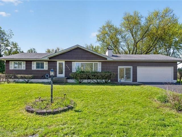 House for sale in Jamesville, New York