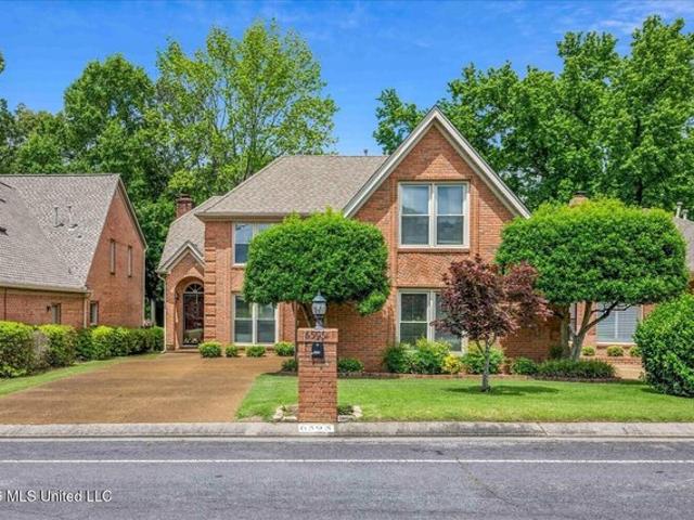 House for sale in Nesbit, Mississippi