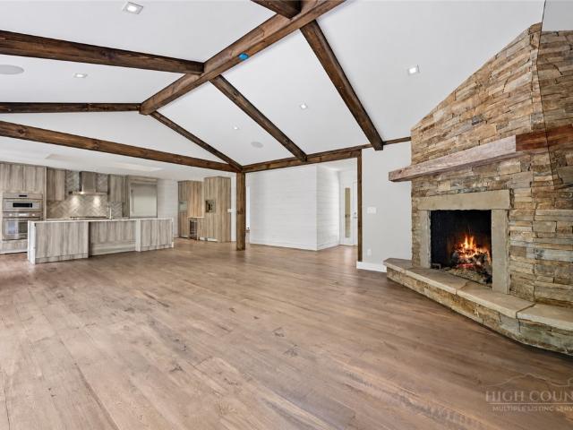Condo for sale in Avery, North Carolina
