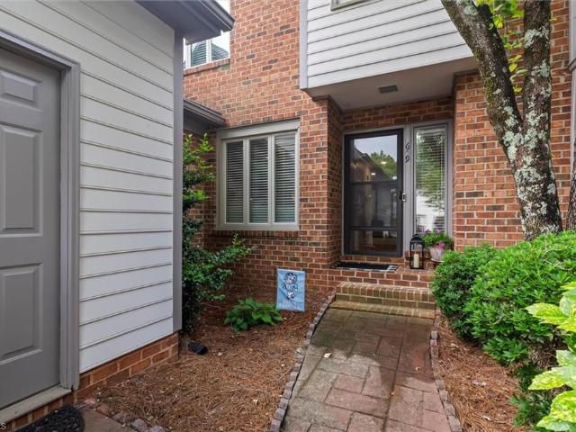 Townhouse for sale in Pfafftown, North Carolina