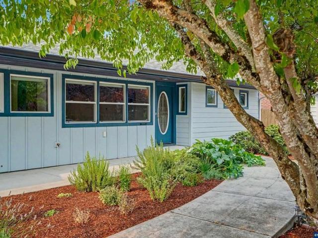 House for sale in Oregonia