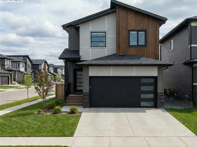House for sale in Saskatoon, Saskatchewan