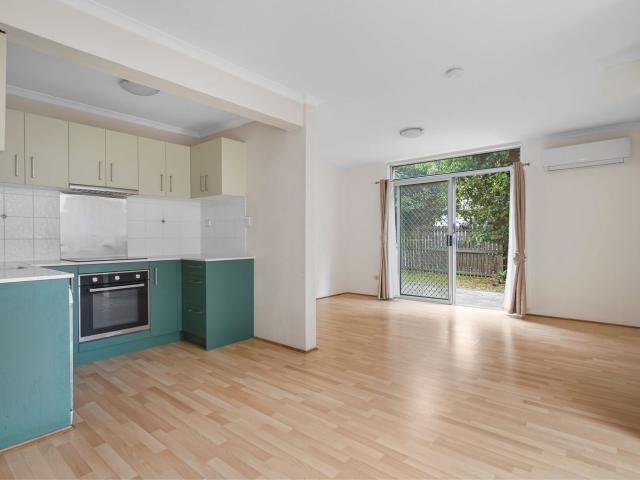 Apartment for rent in Yeerongpilly, Greater Brisbane