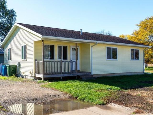 House for sale in Waterloo, Black Hawk County