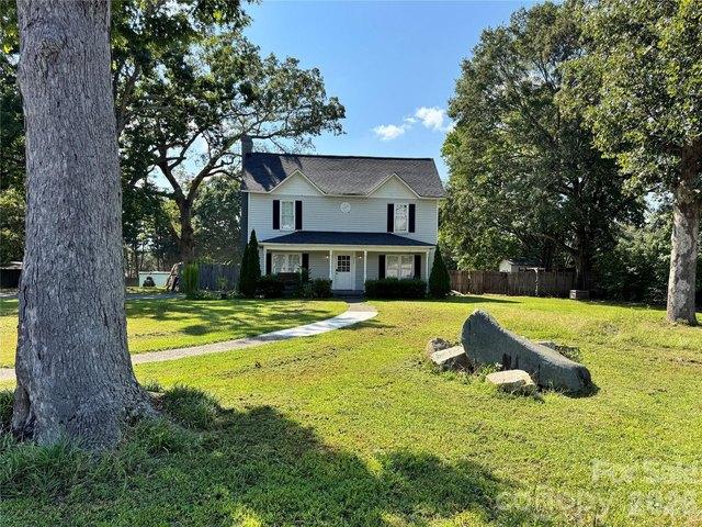 House for sale in Stanley, North Carolina
