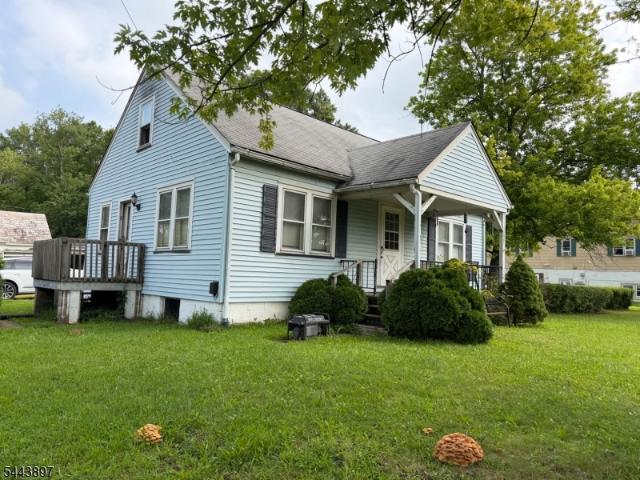 House for sale in Delaware, New Jersey