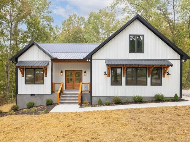 House for sale in Hohenwald, Middle Tennessee
