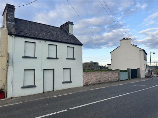 Terraced House for sale in Lecarrow, Connacht