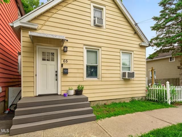 House for sale in Rensselaer, New York