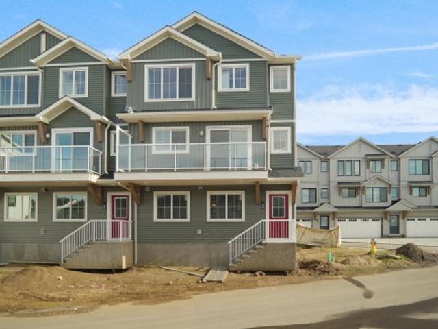 Townhouse for sale in Wedgewood, Alberta