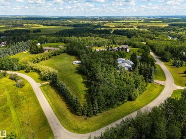 House for sale in Alberta