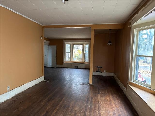 House for sale in Oak Hill, New York