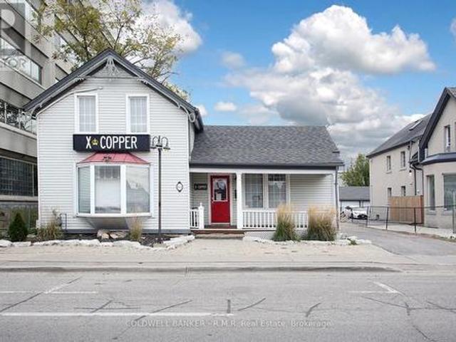 Commercial for sale in Central, Oshawa