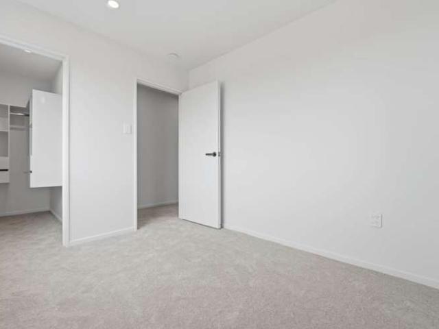Townhouse for sale in New Lynn, Whau