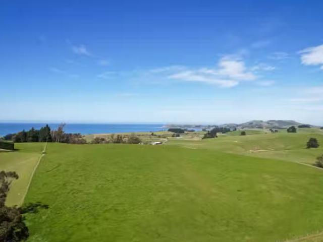 House for sale in Otakou