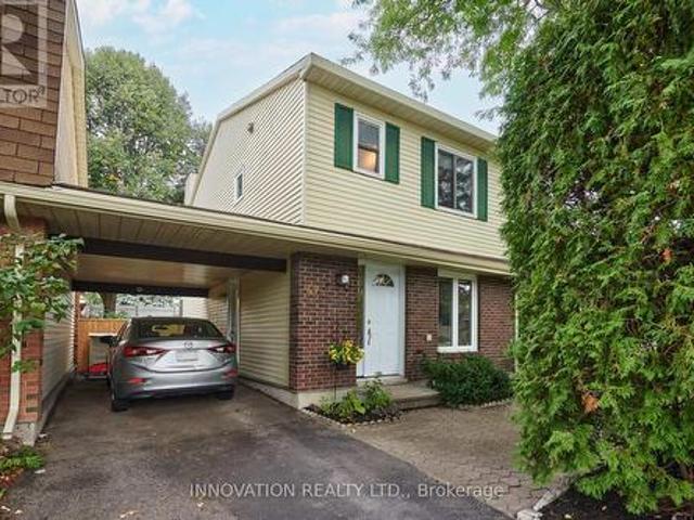 House for sale in Barrhaven West, Ottawa