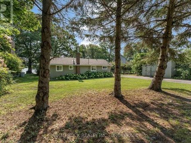 House for sale in Frontenac Islands, Ontario