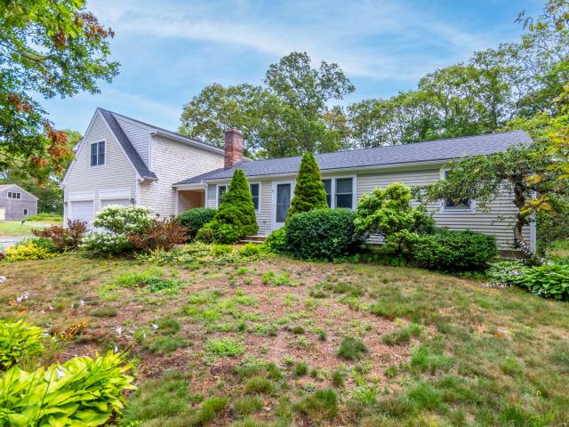 House for sale in Marstons Mills, Marstons Mills