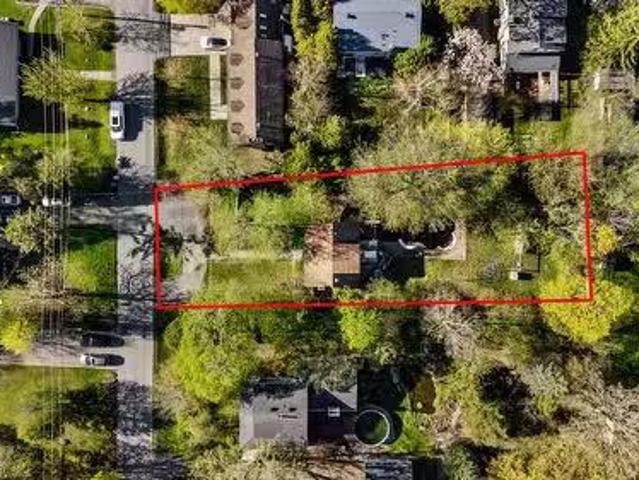 House for sale in Beaconsfield House for sale in Beaconsfield