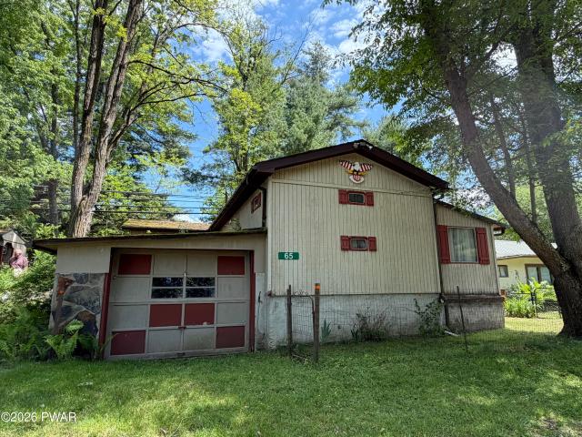 House for sale in Greentown, Pennsylvania