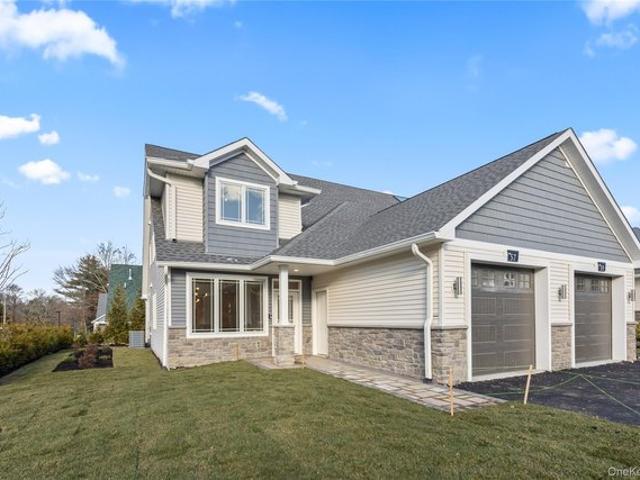 Condo for sale in Rockland, New York