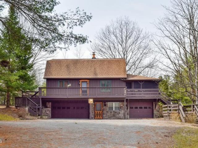 House for sale in Essex, New York