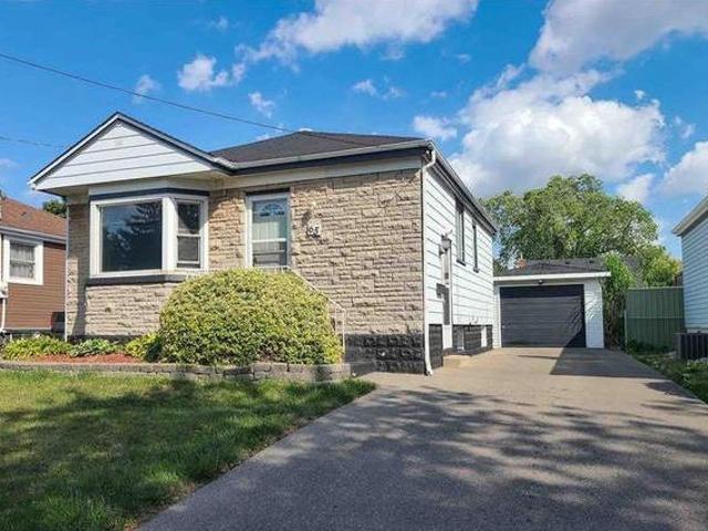House for sale in Ancaster, Ontario
