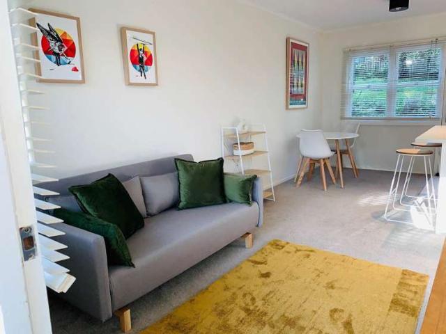 Apartment for rent in Westmere