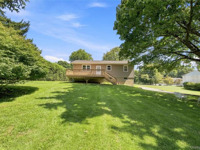 House for sale in Baldwin Place, New York