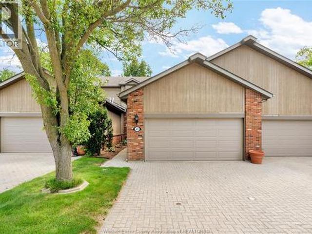 Townhouse for sale in Amherstburg, Ontario
