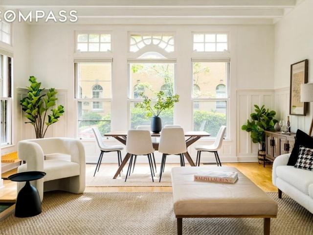 Condo for sale in Brookline