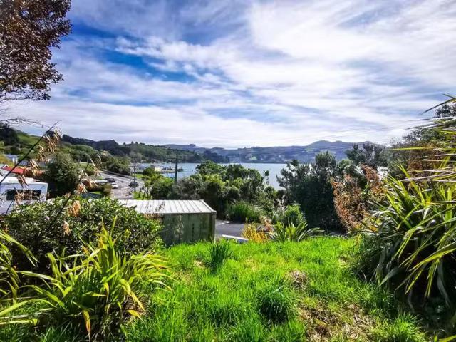 House for sale in Otakou