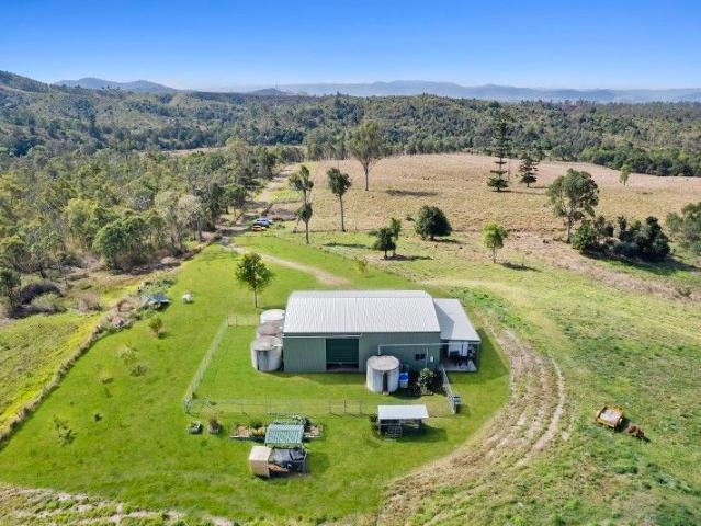 Cottage for sale in Gregors Creek, Queensland