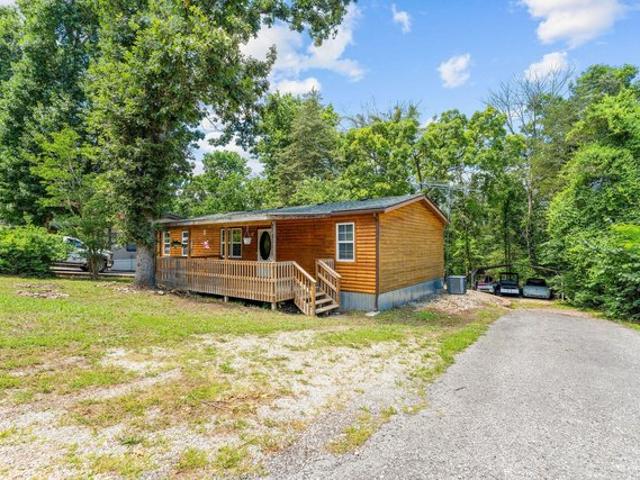 House for sale in Stone, Missouri