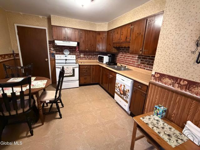 House for sale in Essex, New York