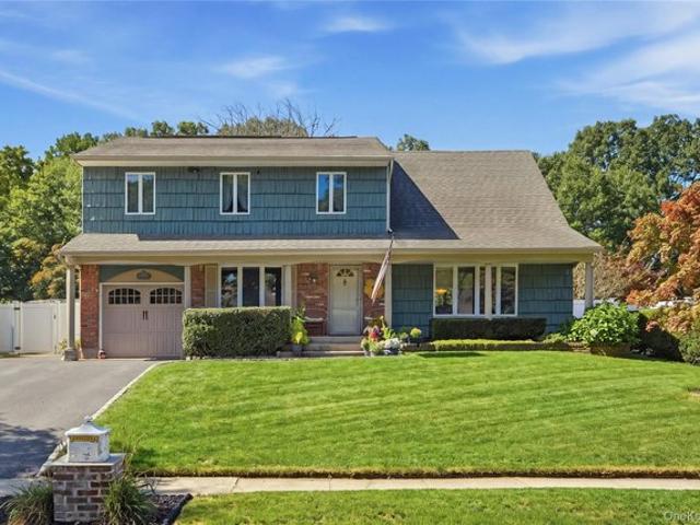 House for sale in Kings Park, Town of Smithtown