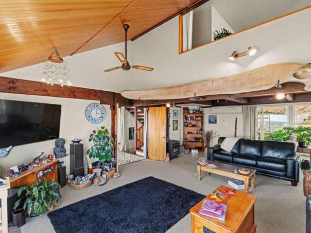 House for sale in Little Akaloa, Canterbury