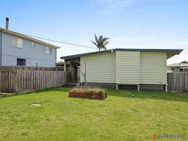 House for rent in Pioneer Bay, Victoria