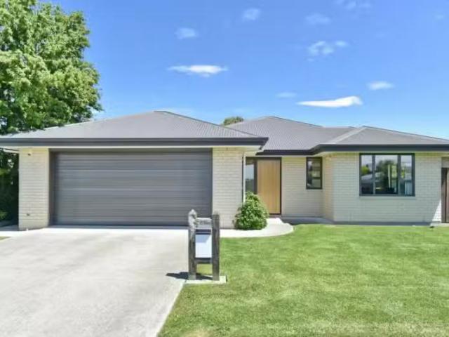 House for sale in Lake Rotoroa, Canterbury